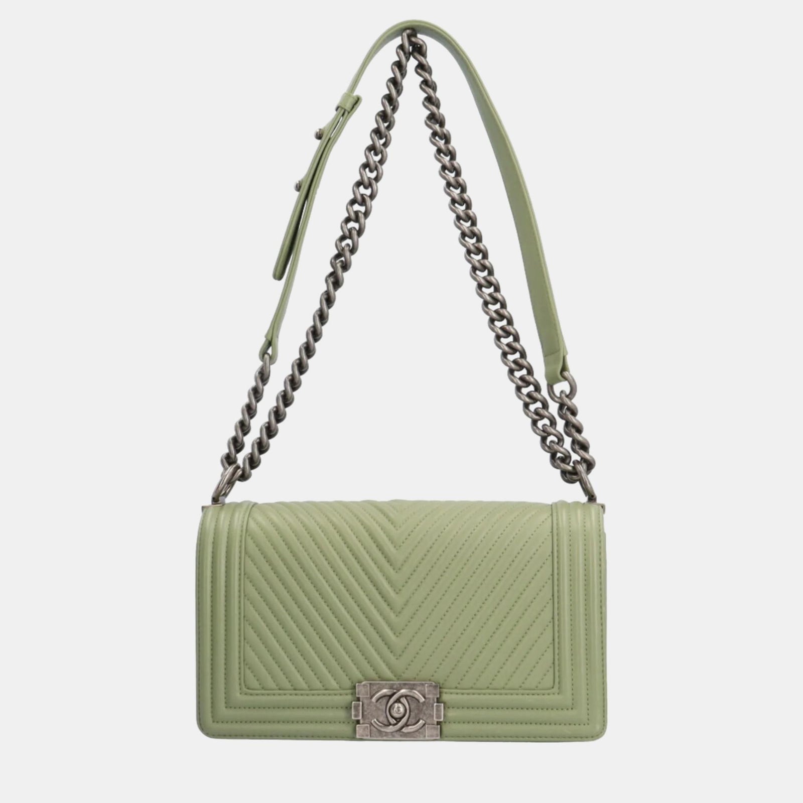 Chanel Sac à rabat moyen en cuir à chevrons vert pour garçon