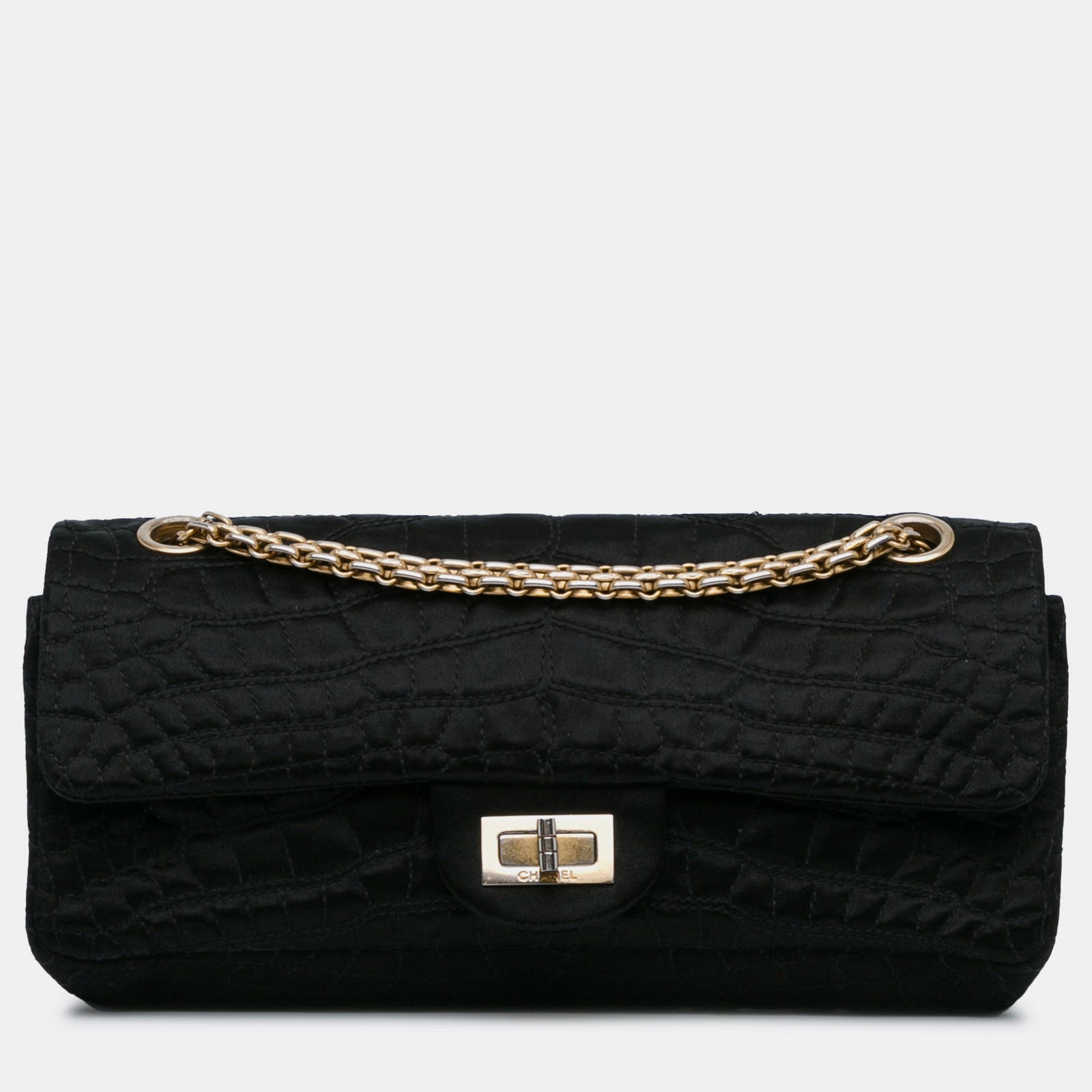 Chanel Schwarze Neuauflage 2.55 aus Satin mit Kroko-Nähten, East West-Doppelklappe