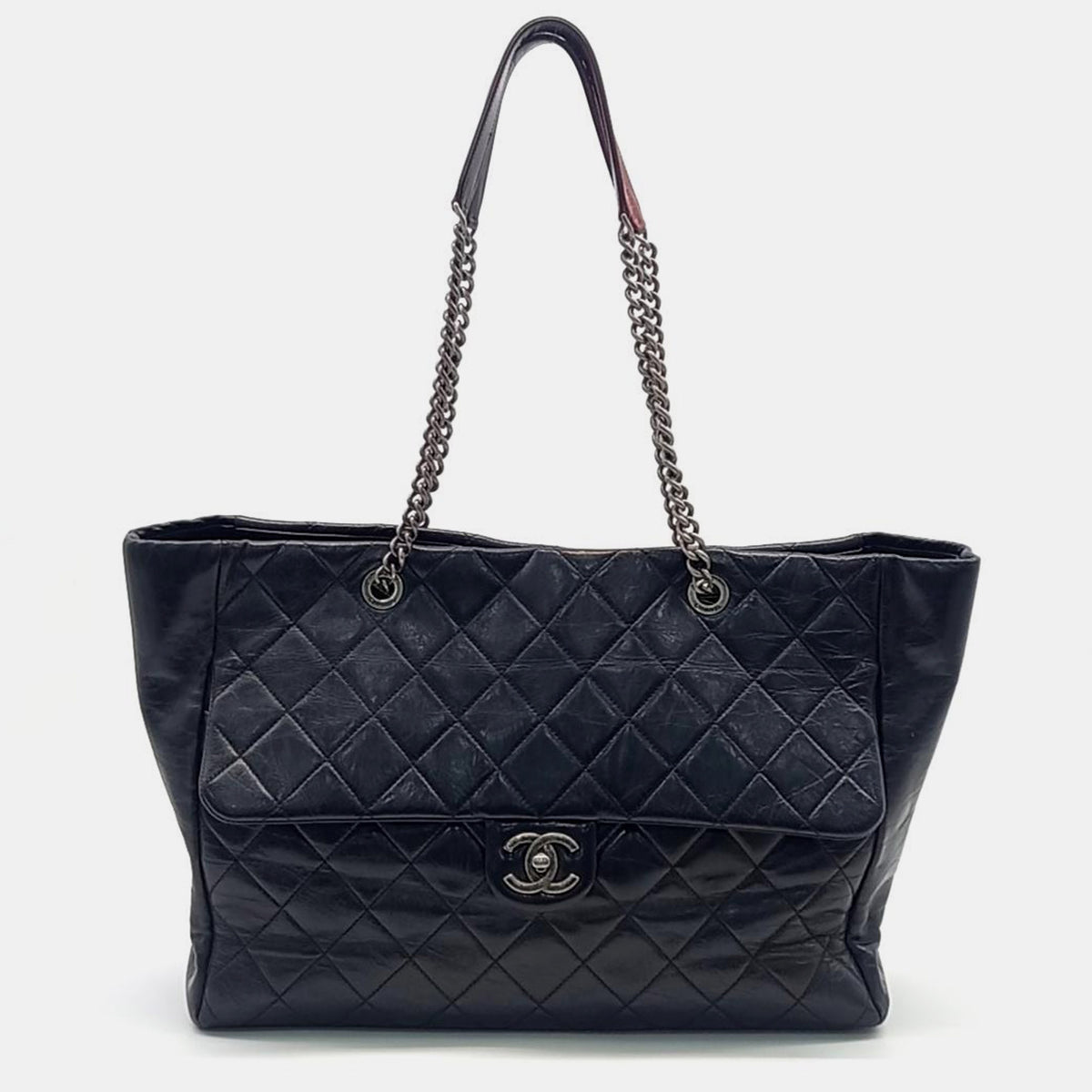 Chanel vintage shoulder bag