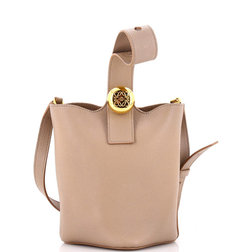 LOEWE Pebble Bucket Bag Leather