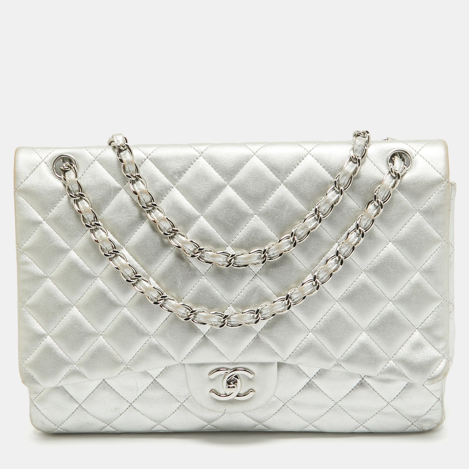 Chanel Klassische Maxi-Tasche aus gestepptem Leder mit einzelner Klappe in Silber