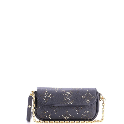 Ivy Wallet on Chain Studded Leather
