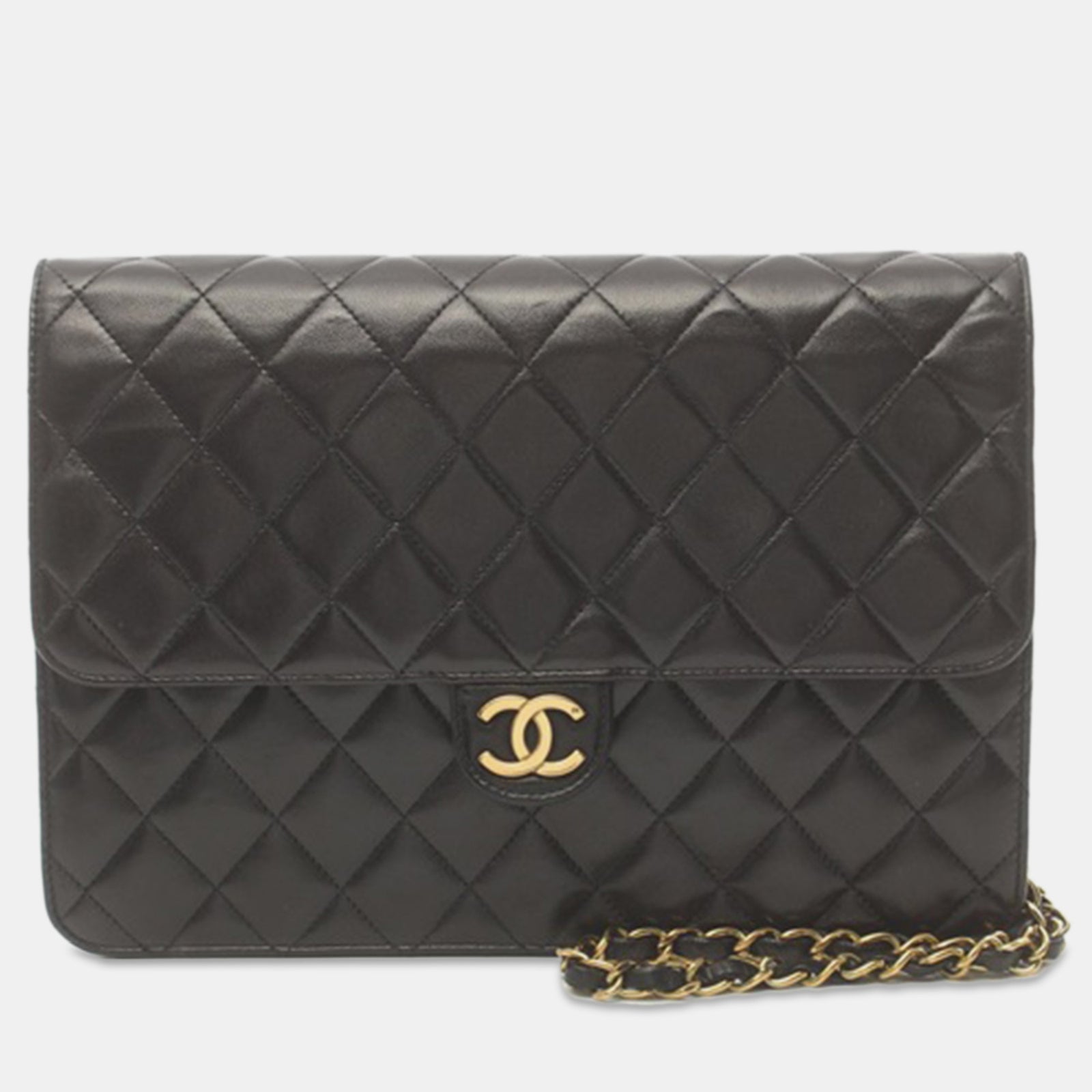 Chanel Sac à rabat simple en cuir d'agneau matelassé noir