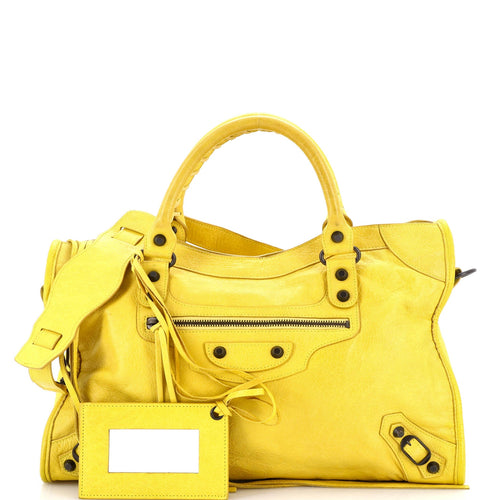 City Classic Studs Bag Leather Medium