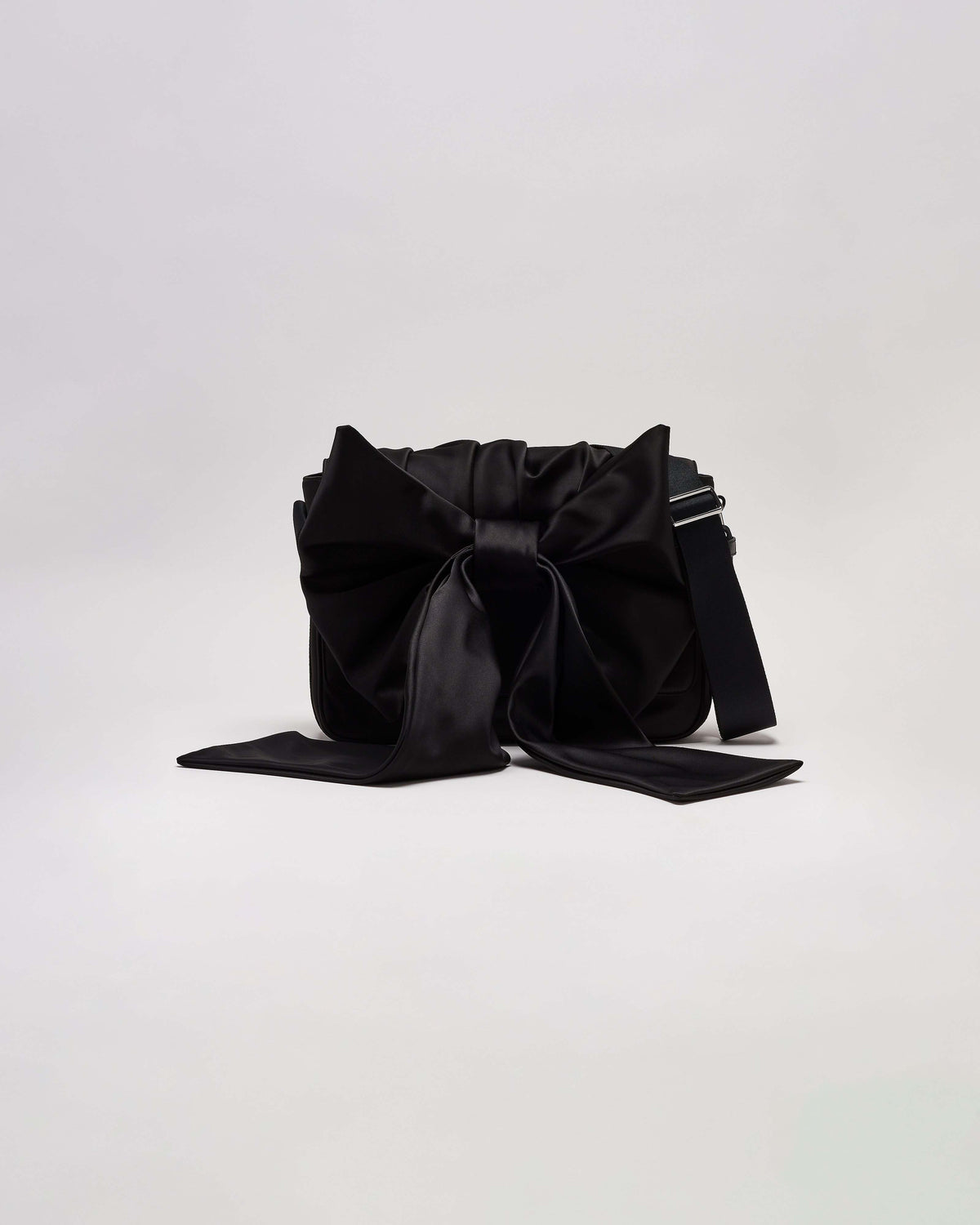 Marc Jacobs Marc Jacobs Big Bow Messenger Bag in Black