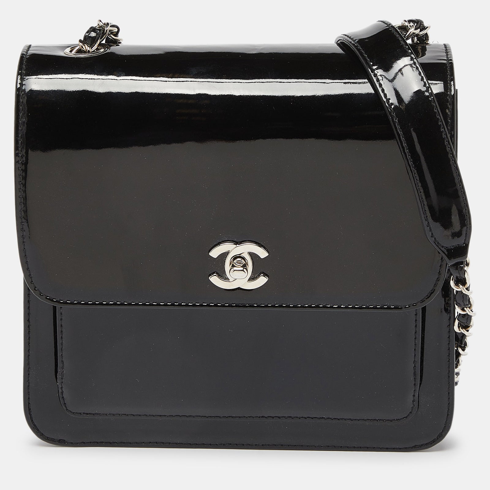 Chanel Sac à rabat carré CC vintage en cuir verni noir