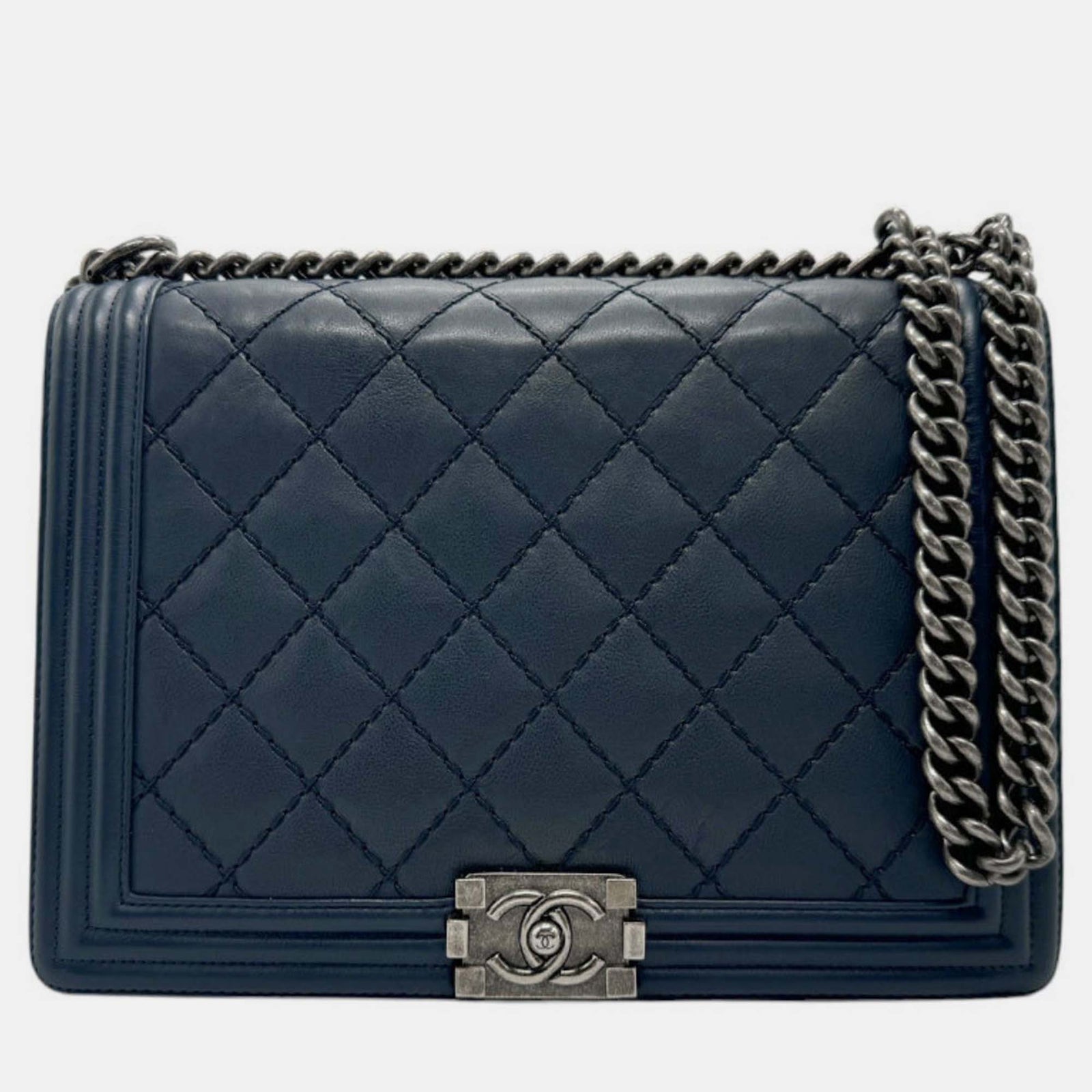 Chanel Marineblaue, gunmetalfarbene Leder-Boy-Tasche