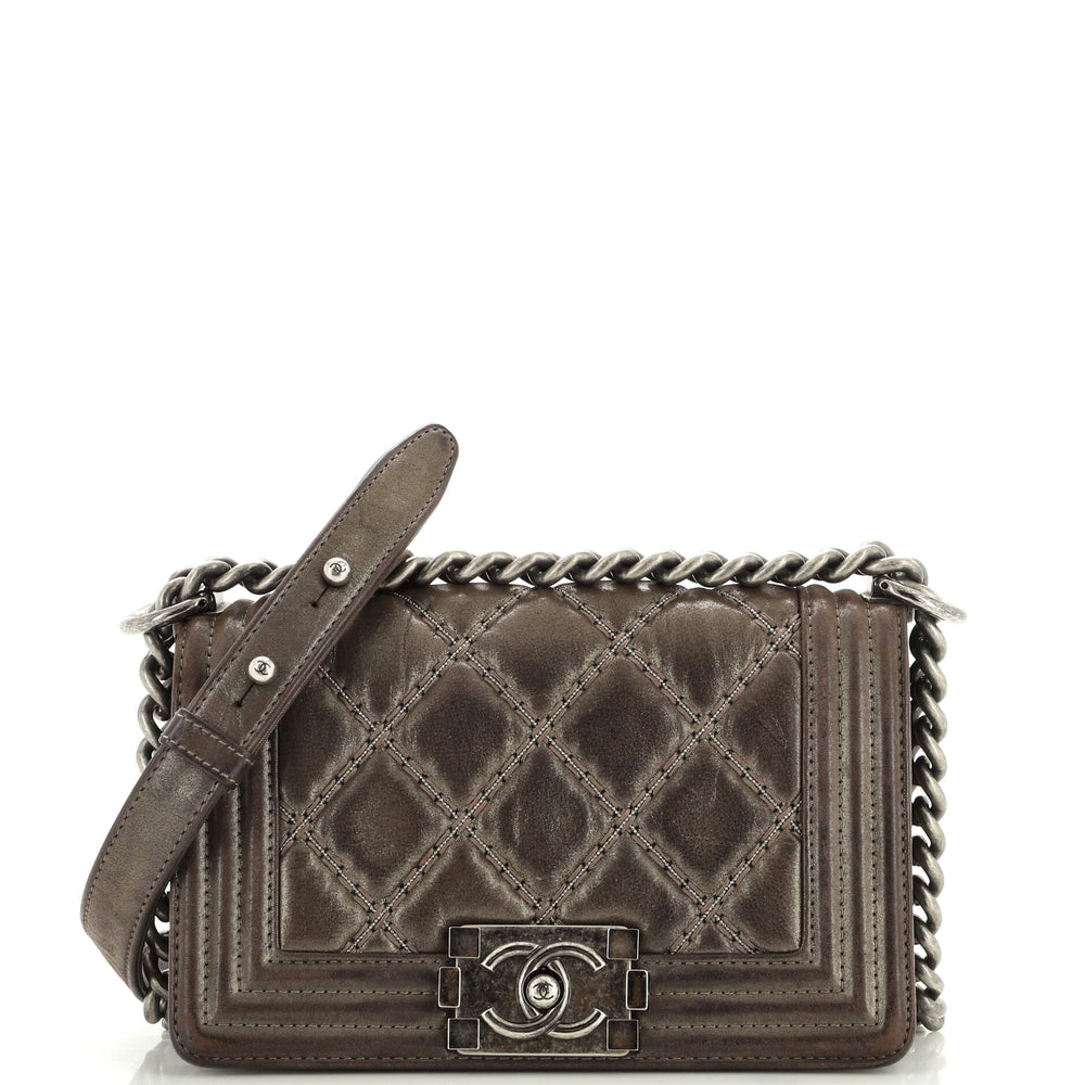 CHANEL Double Stitch Boy Flap Bag Gestepptes schillerndes Kalbsleder Klein