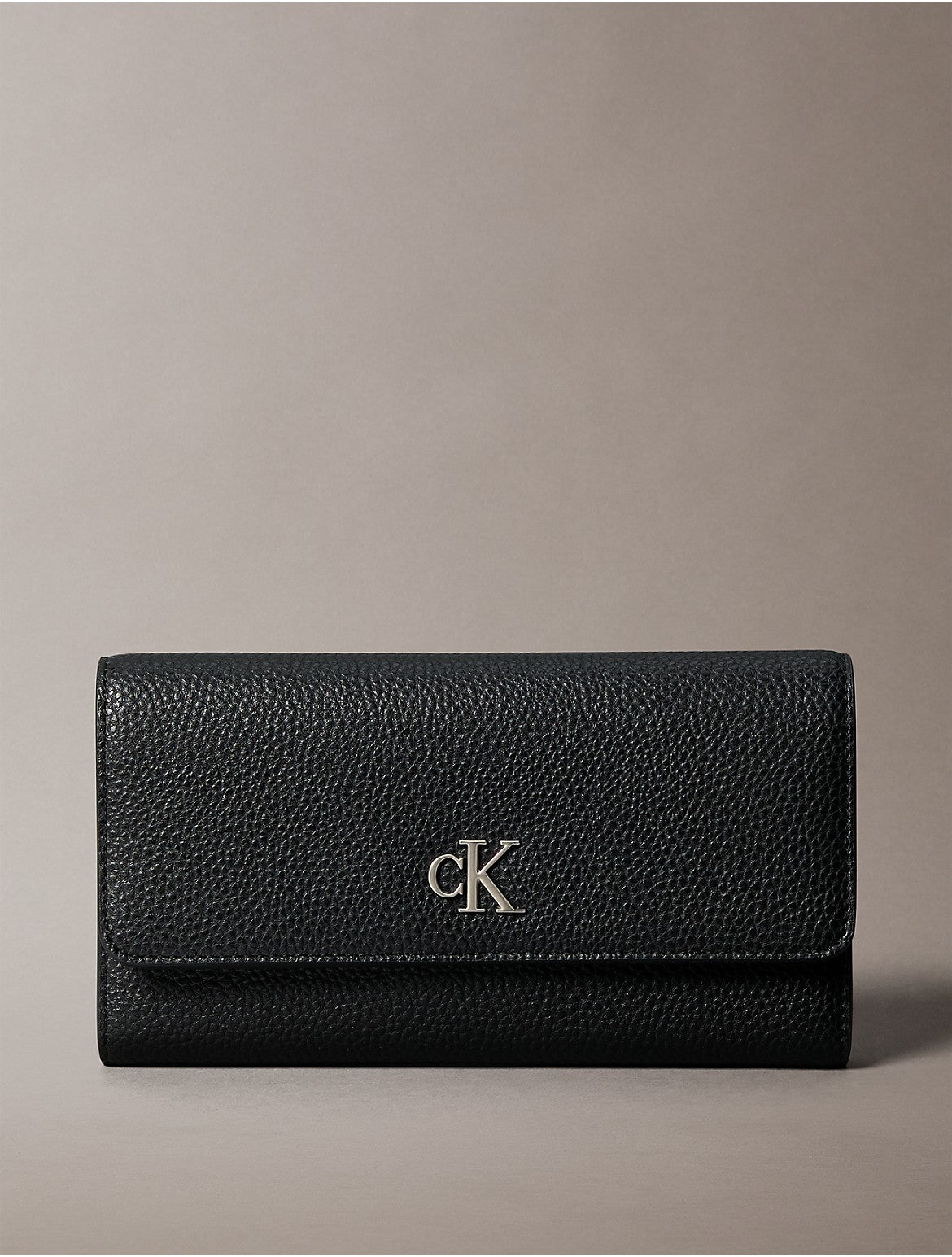 Calvin Klein Women's Archive Hardware Wallet - Black