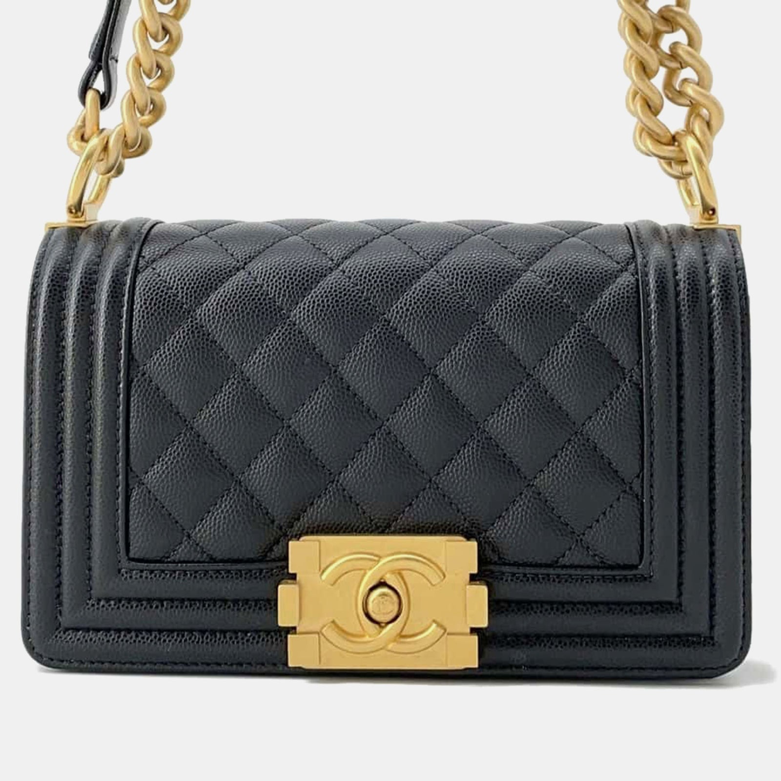 Chanel Kleine Schultertasche „Boy“ aus schwarzem Kaviarleder mit Kette