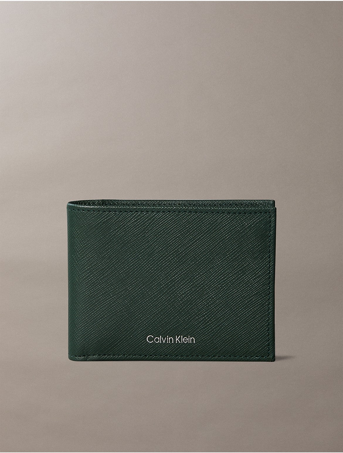 Calvin Klein Portefeuille fin à deux volets en cuir Saffiano - Vert