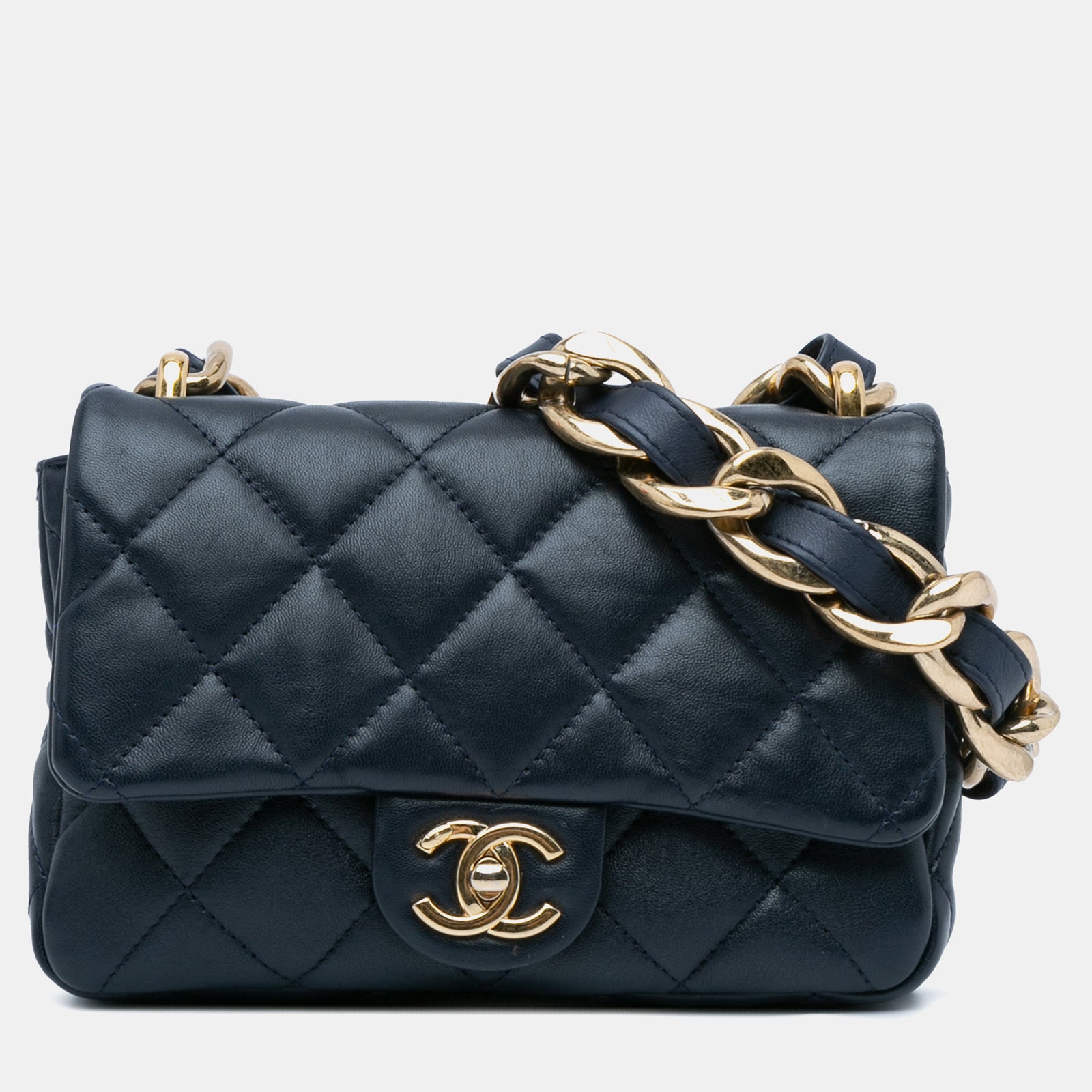 Chanel Petit rabat Funky Town en cuir d'agneau matelassé