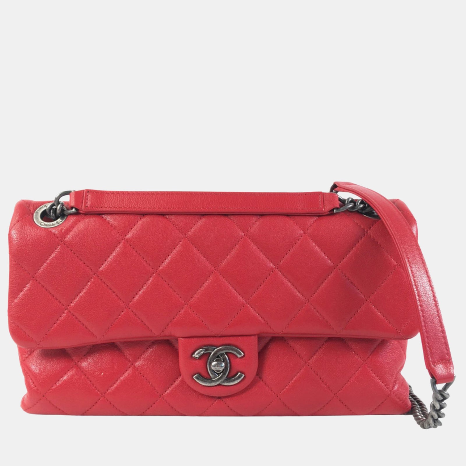 Chanel Sac à rabat simple en cuir d'agneau matelassé CC rouge