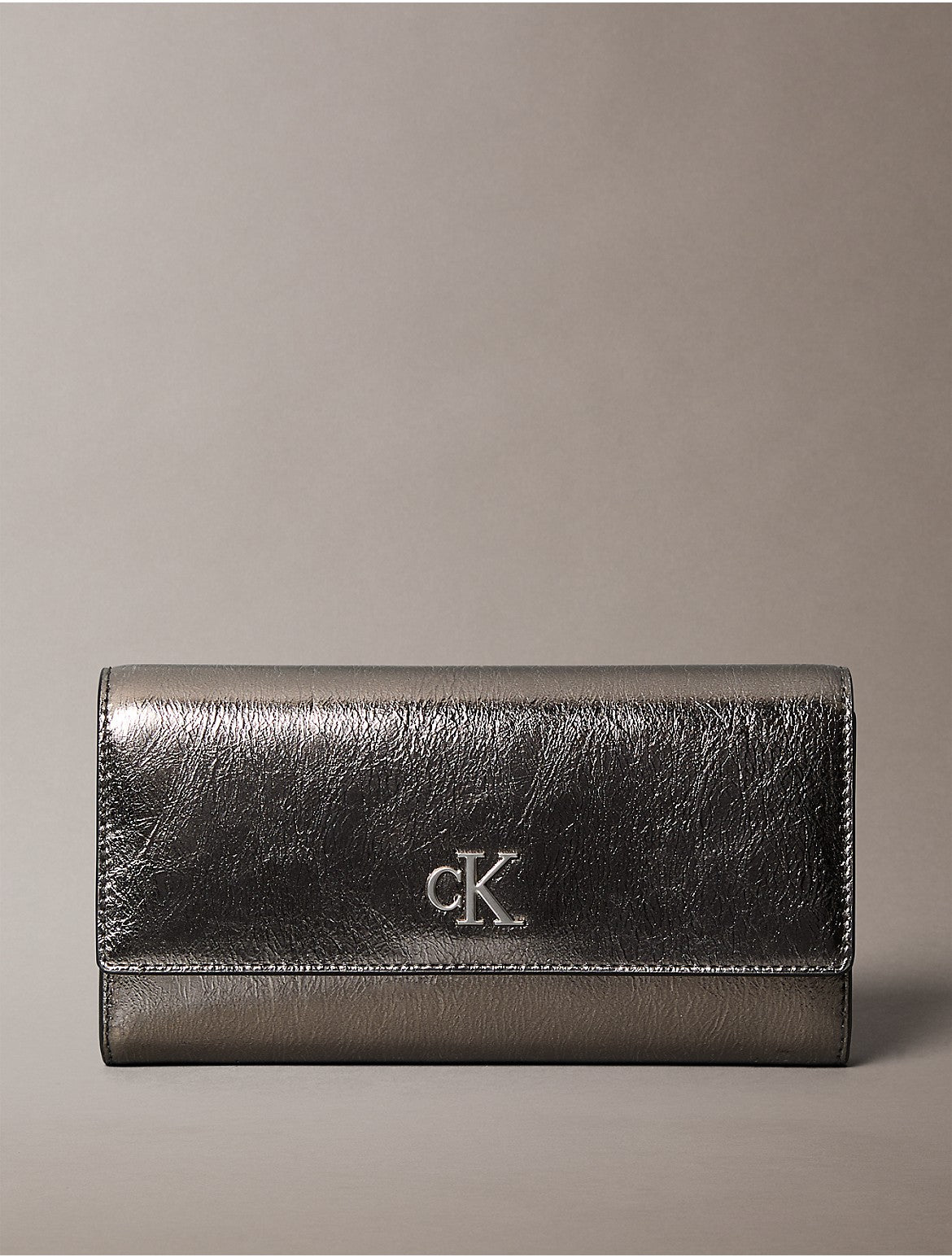 Calvin Klein Women's Archive Hardware Reflective Wallet - Metallic