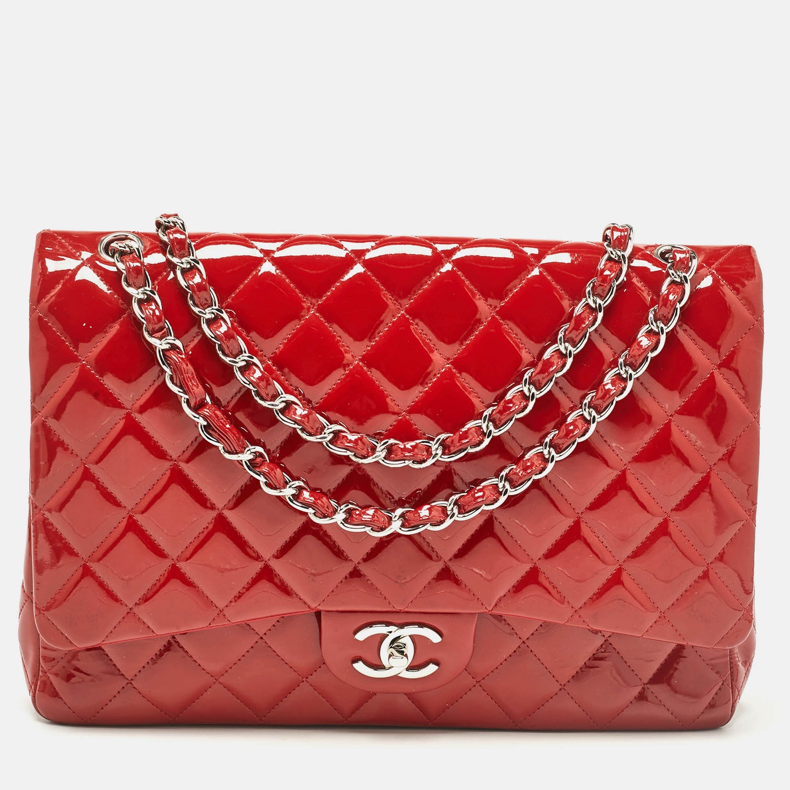 Chanel Sac à rabat maxi classique en cuir verni matelassé rouge