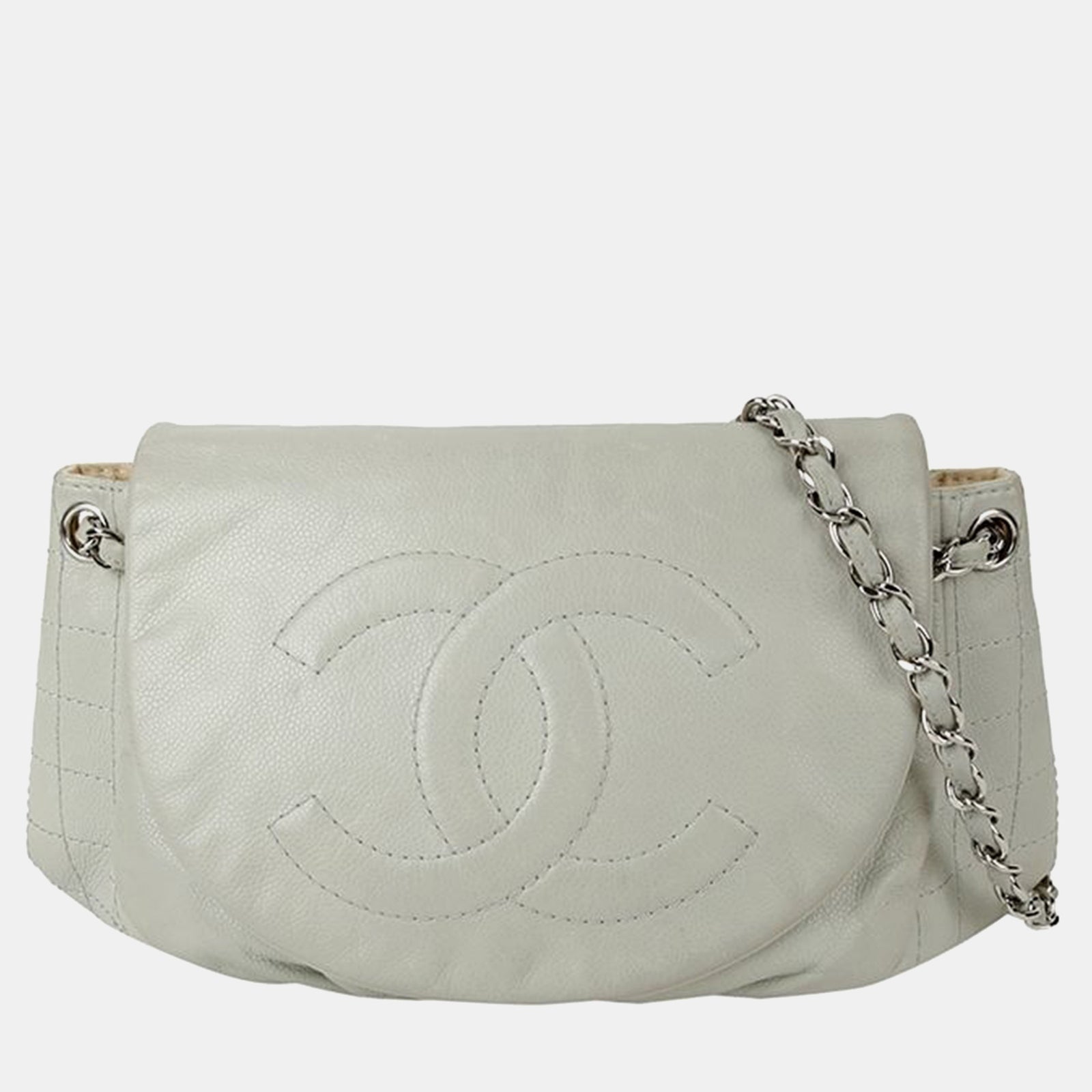 Chanel Graue CC-Halbmond-Flap-Tasche aus Leder