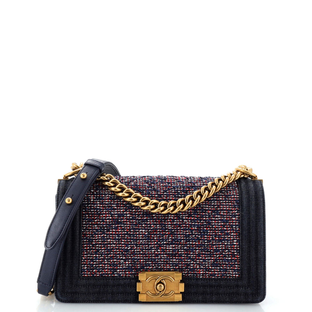 CHANEL Boy Flap Bag Gesteppter Tweed Mit Denim Alt Medium