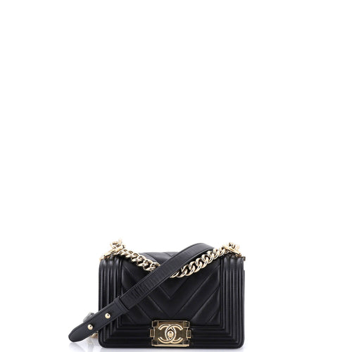 CHANEL Boy Flap Bag Chevron Lambskin Small