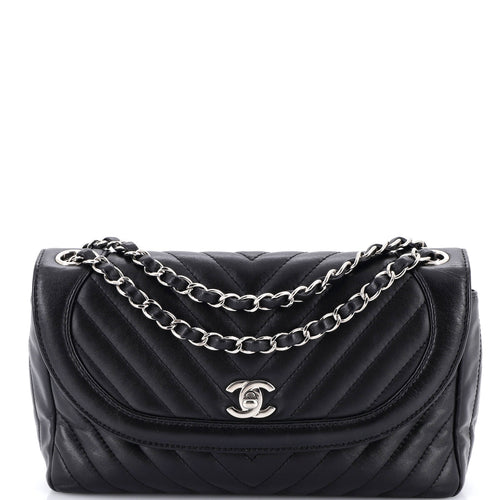 CHANEL Round CC Chain Flap Bag Chevron Lambskin Medium