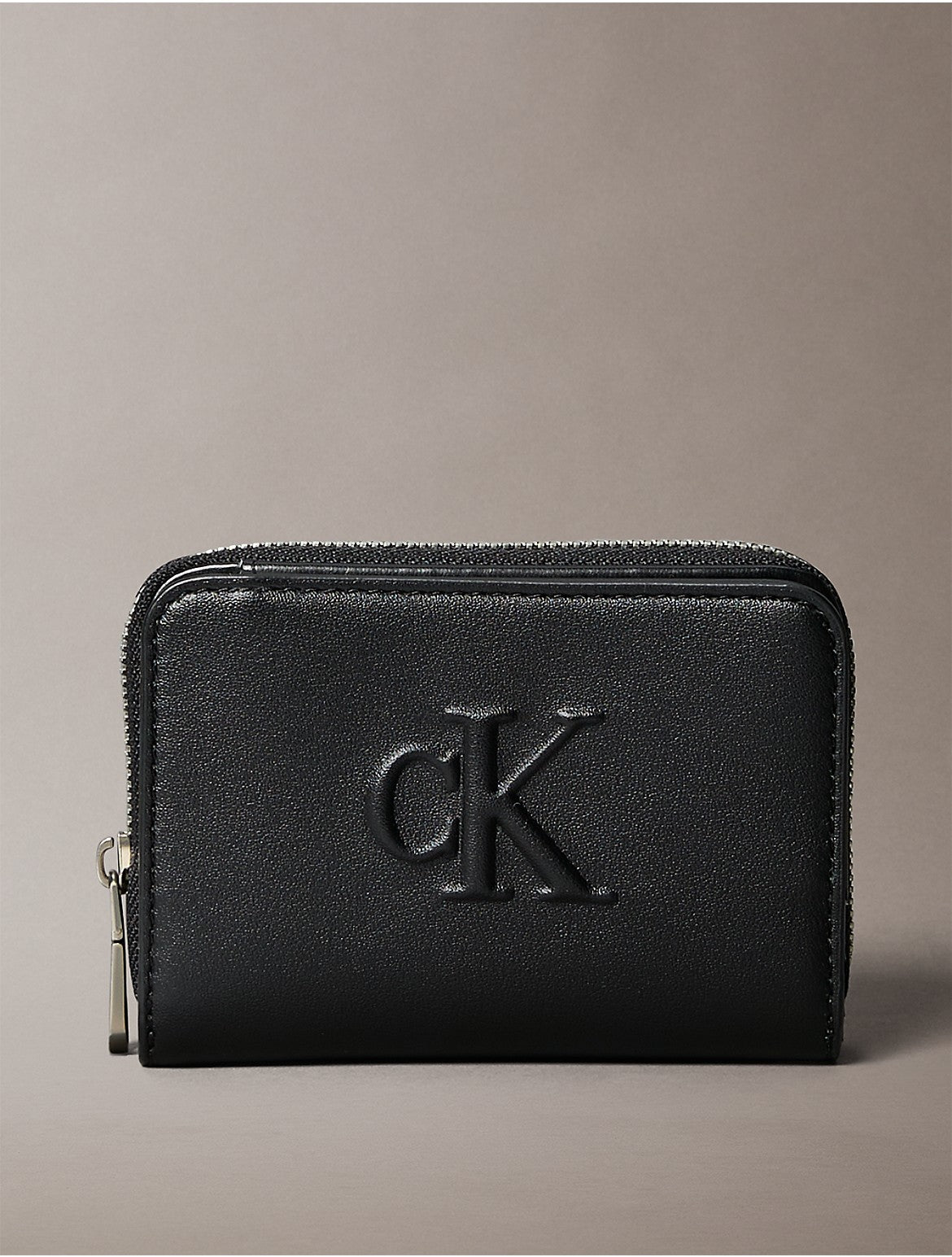 Calvin Klein Women's Sculpted Impression Wallet - Black