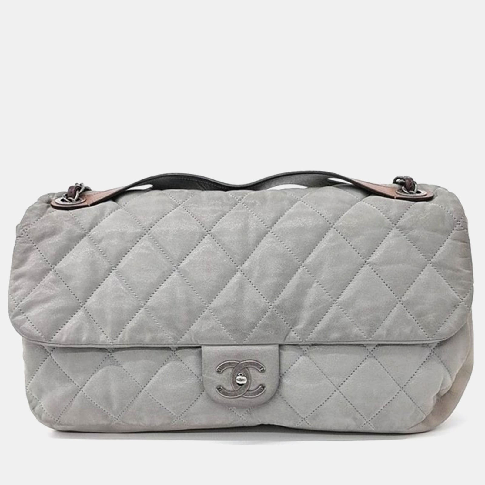 Chanel Sac messager à rabat en cuir surpiqué gris