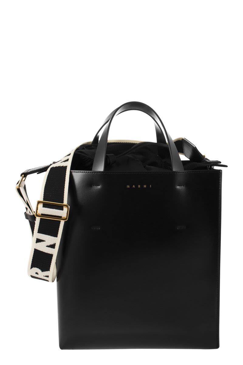 Marni Women's Small Museum Tote Bag in Nero | SHMPV01TU0LV639