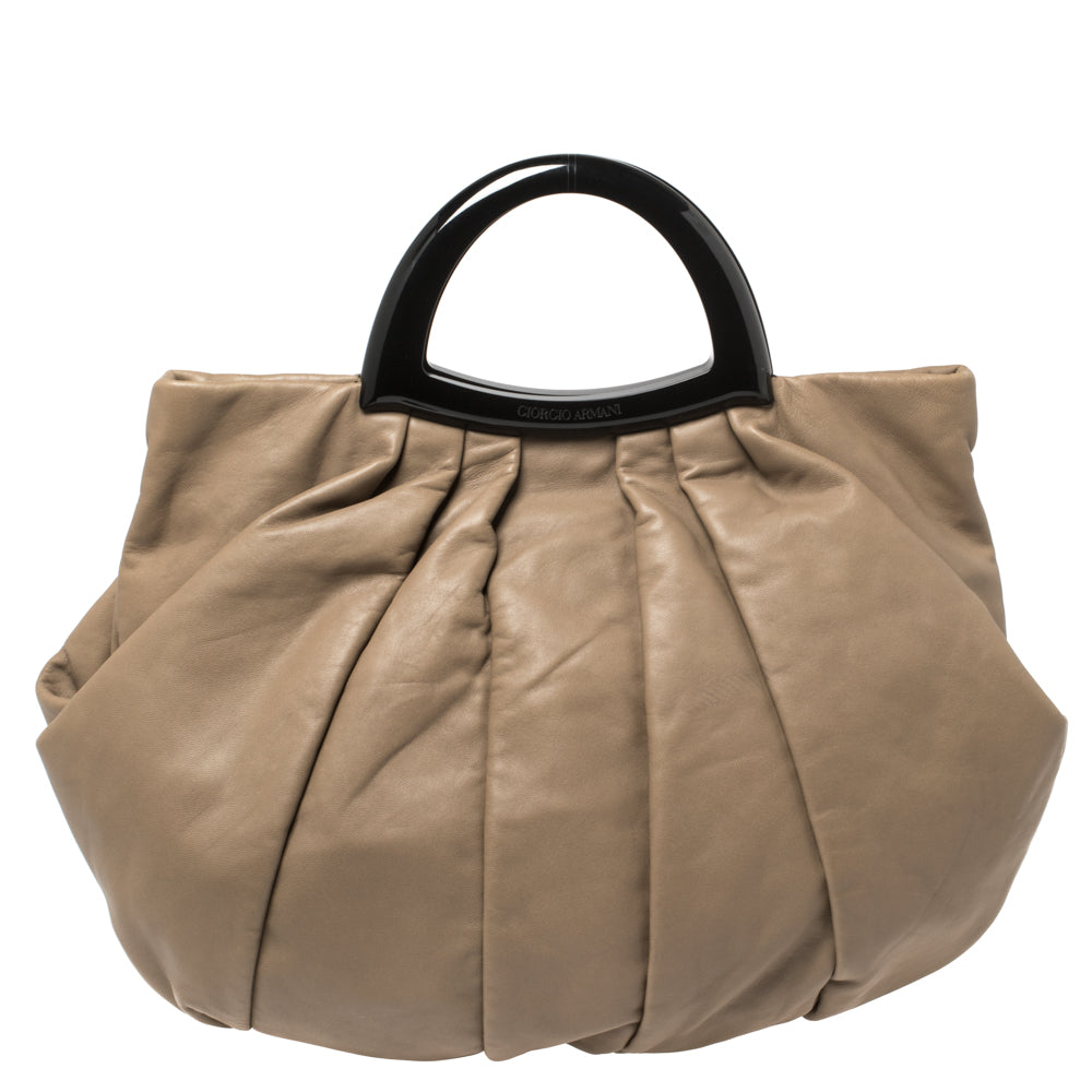 Sac à main plissé en cuir taupe