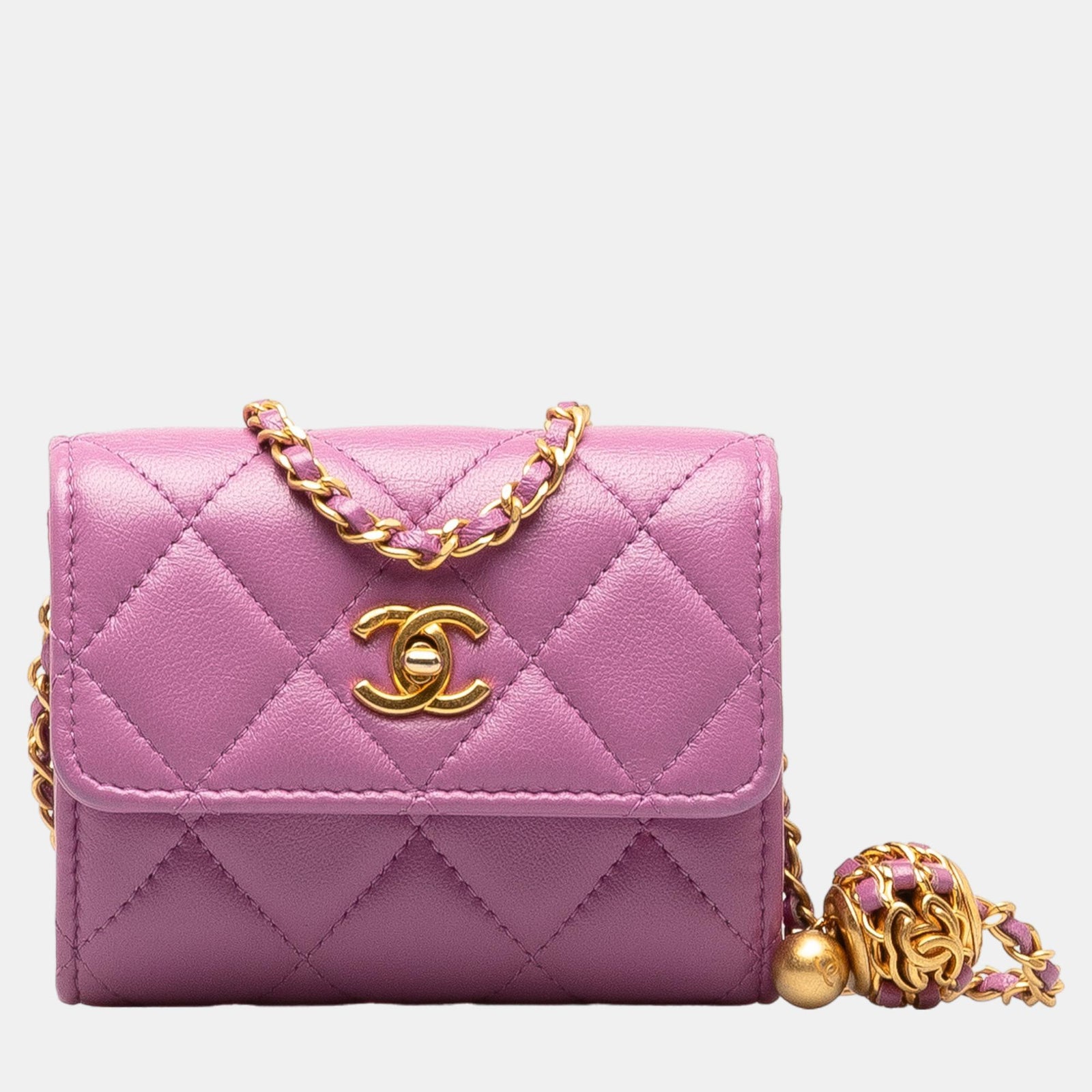 Chanel Pochette à rabat en cuir d'agneau violet avec chaîne et perles