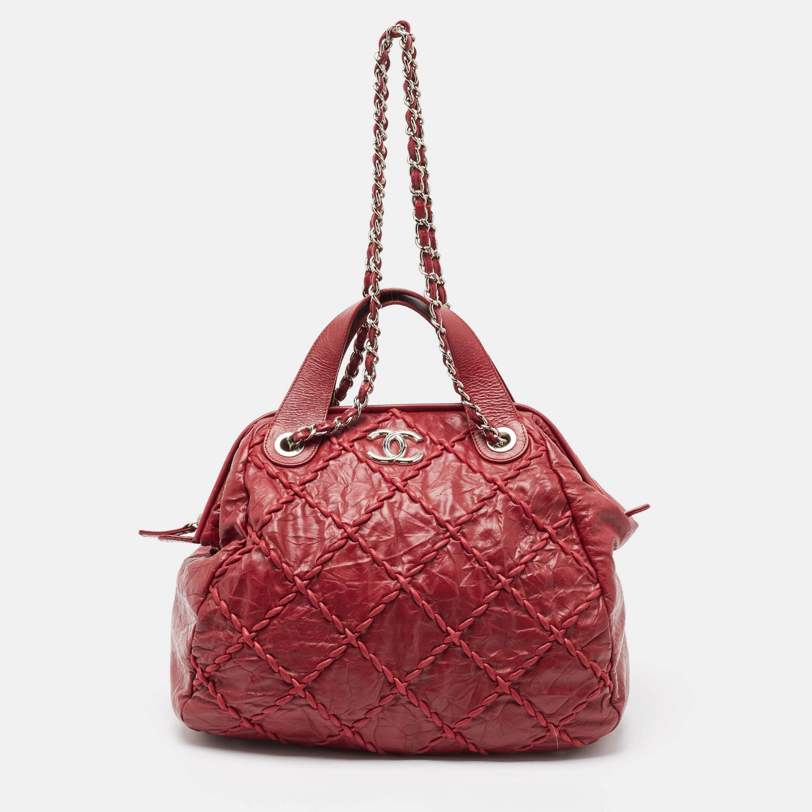 Chanel Rote Bowlertasche aus gestepptem Leder mit Ultra Stitch Frame