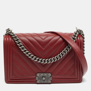 src:http://cdn.theluxurycloset.com/uploads/products/full/luxury-women-chanel-new-handbags-p1430229-001.jpg