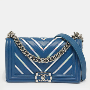 src:http://cdn.theluxurycloset.com/uploads/products/full/luxury-women-chanel-used-handbags-p1225689-012.jpg