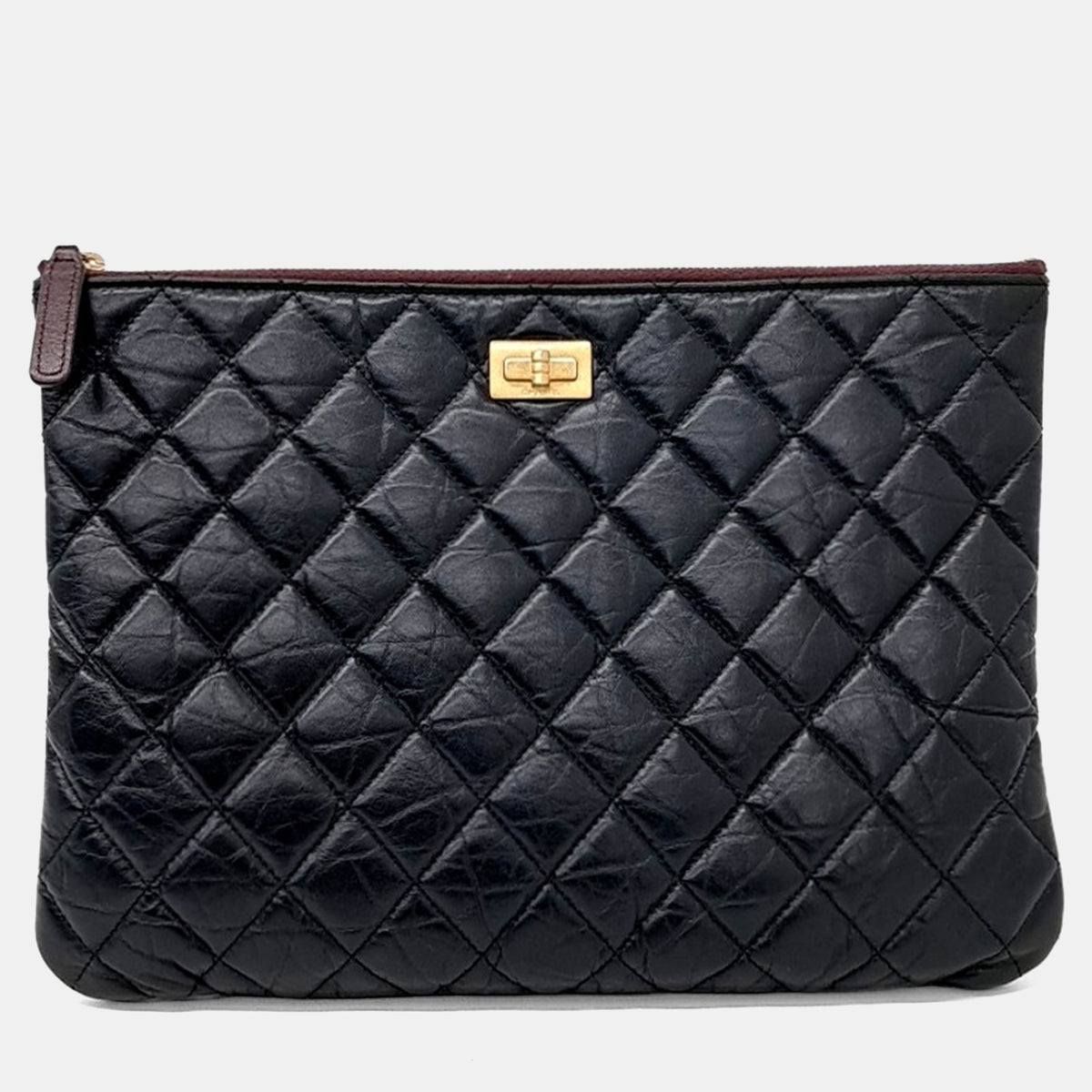 Chanel src:http://cdn.theluxurycloset.com/uploads/products/full/luxury-women-chanel-used-handbags-p1234966-001.jpg