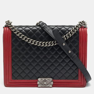 src:http://cdn.theluxurycloset.com/uploads/products/full/luxury-women-chanel-used-handbags-p1263315-014.jpg