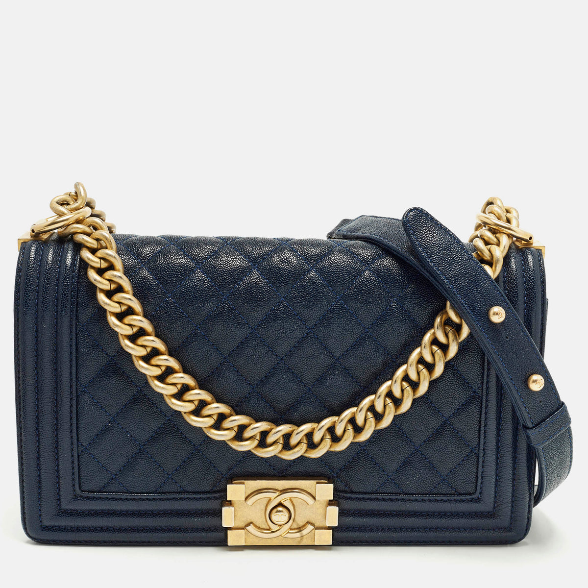 Chanel src:http://cdn.theluxurycloset.com/uploads/products/full/luxury-women-chanel-used-handbags-p1288855-001.jpg