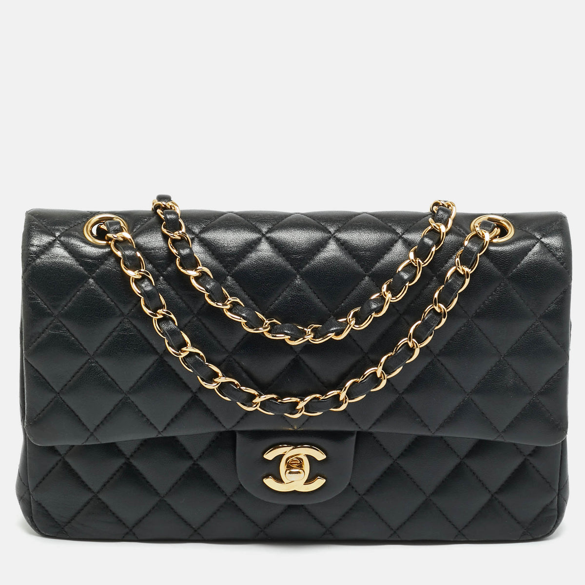 Chanel src:http://cdn.theluxurycloset.com/uploads/products/full/luxury-women-chanel-used-handbags-p1299980-001.jpg