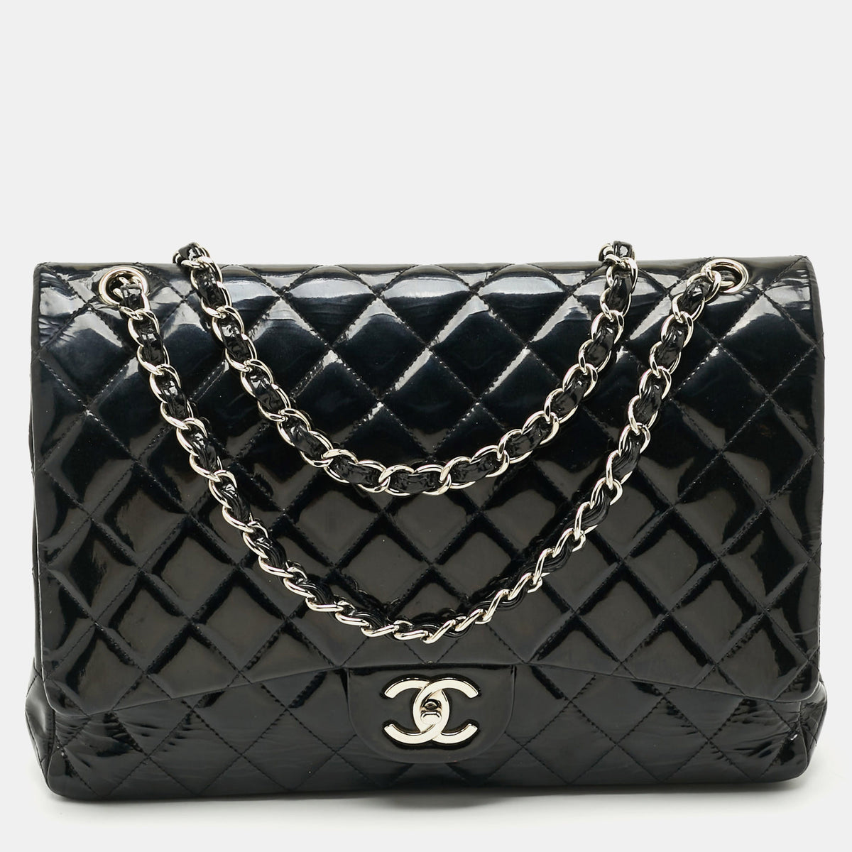 Chanel src:http://cdn.theluxurycloset.com/uploads/products/full/luxury-women-chanel-used-handbags-p1309869-001.jpg