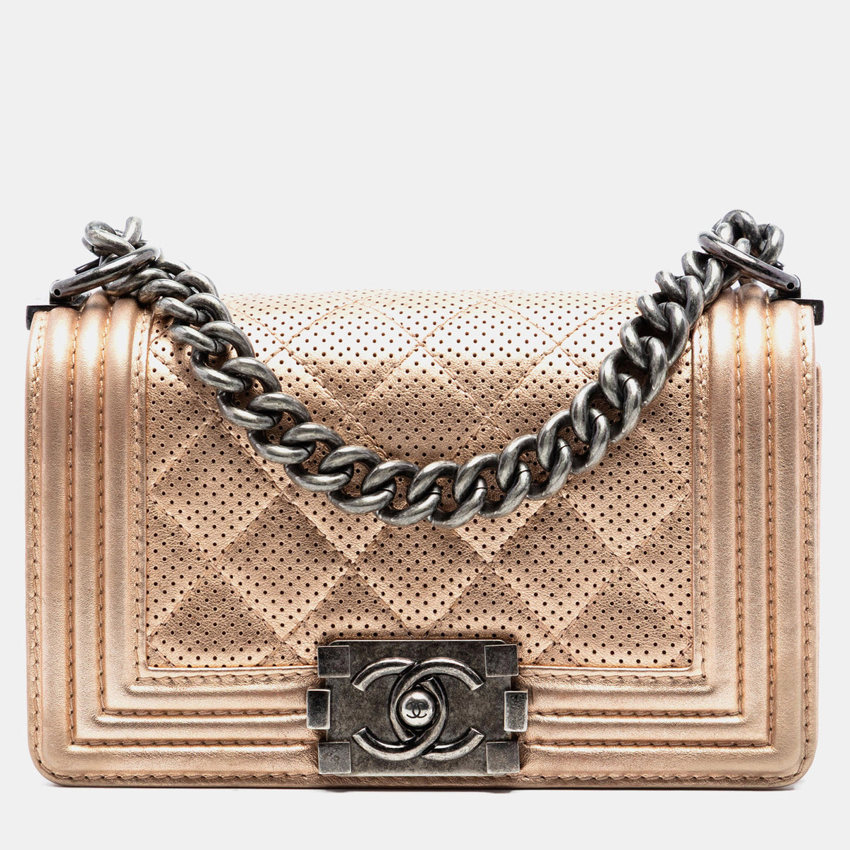 Chanel src:http://cdn.theluxurycloset.com/uploads/products/full/luxury-women-chanel-used-handbags-p1342097-003.jpg