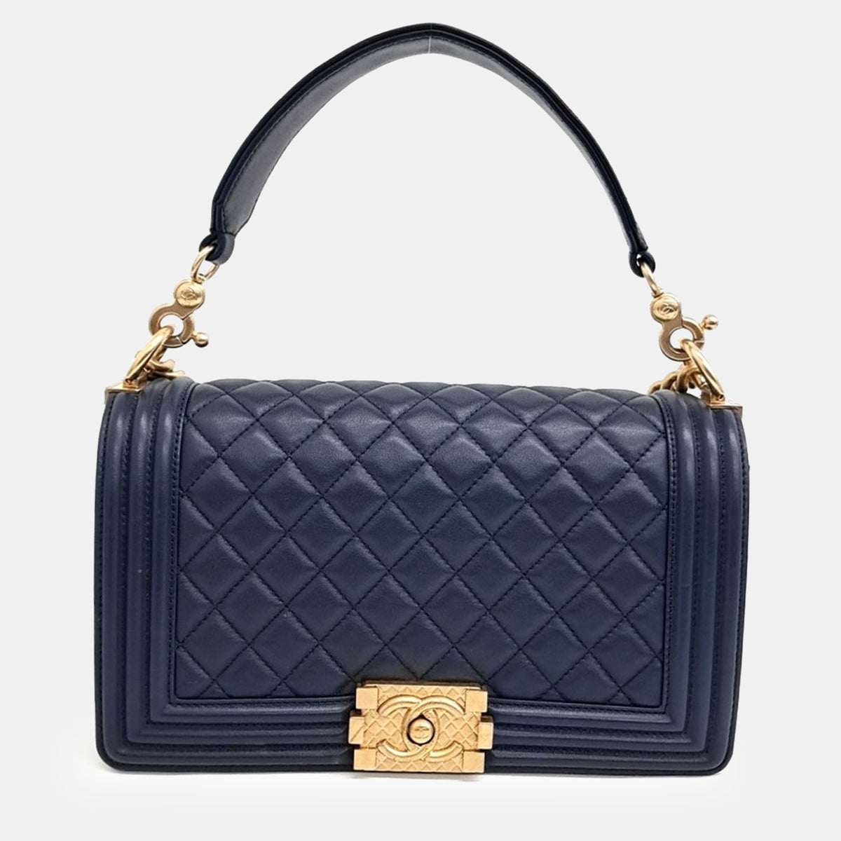 Chanel src:http://cdn.theluxurycloset.com/uploads/products/full/luxury-women-chanel-used-handbags-p1350761-005.jpg