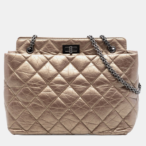 src:http://cdn.theluxurycloset.com/uploads/products/full/luxury-women-chanel-used-handbags-p1356201-001.jpg