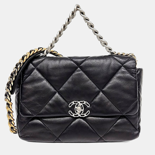 src:http://cdn.theluxurycloset.com/uploads/products/full/luxury-women-chanel-used-handbags-p1370818-003.jpg