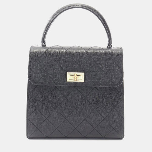 src:http://cdn.theluxurycloset.com/uploads/products/full/luxury-women-chanel-used-handbags-p1387779-002.jpg