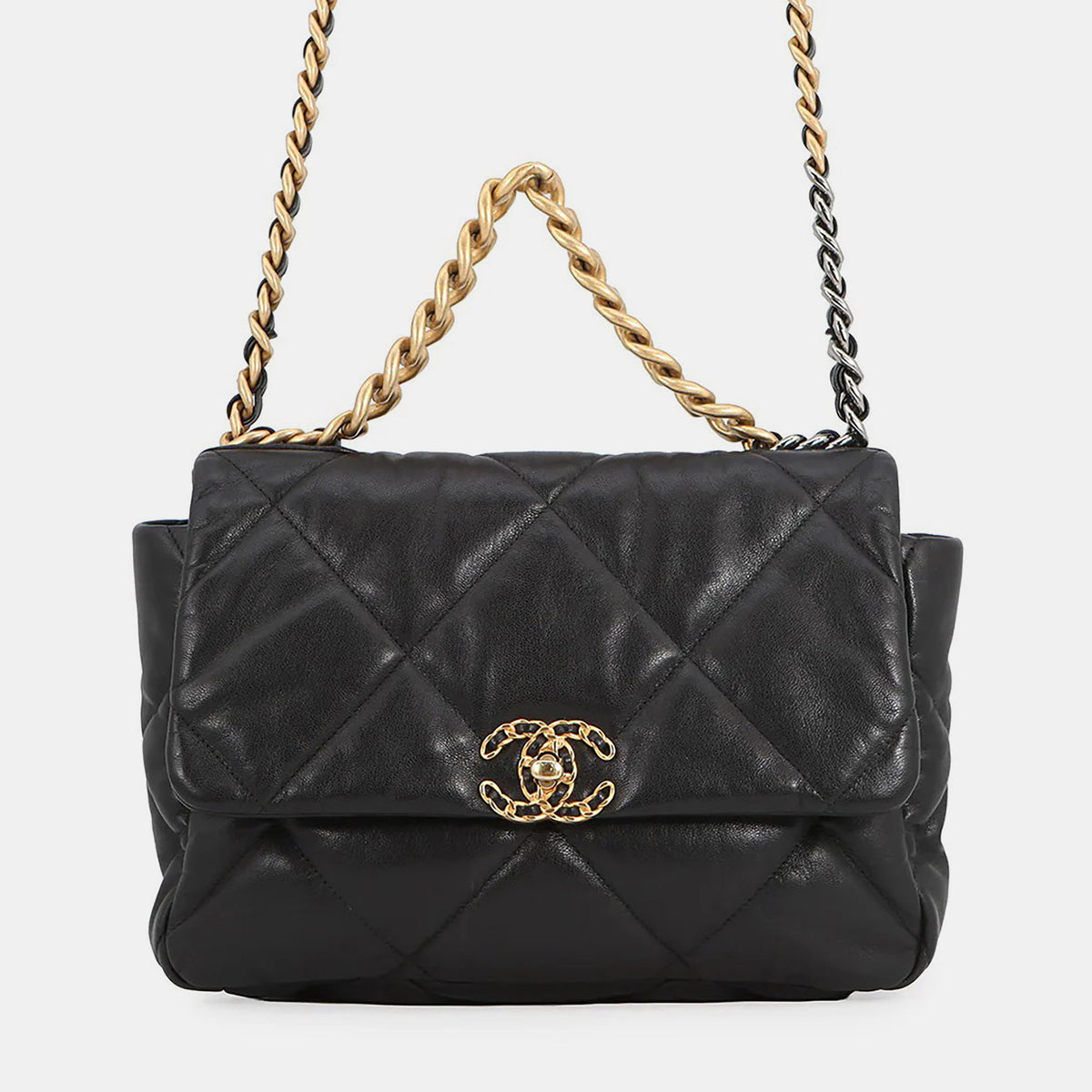 Chanel src:http://cdn.theluxurycloset.com/uploads/products/full/luxury-women-chanel-used-handbags-p1389249-013.jpg