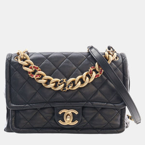 src:http://cdn.theluxurycloset.com/uploads/products/full/luxury-women-chanel-used-handbags-p1391502-015.jpg