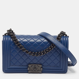 src:http://cdn.theluxurycloset.com/uploads/products/full/luxury-women-chanel-used-handbags-p1393865-001.jpg