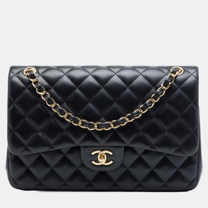 src:http://cdn.theluxurycloset.com/uploads/products/full/luxury-women-chanel-used-handbags-p1395615-002.jpg