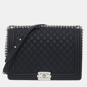 src:http://cdn.theluxurycloset.com/uploads/products/full/luxury-women-chanel-used-handbags-p1395828-011.jpg