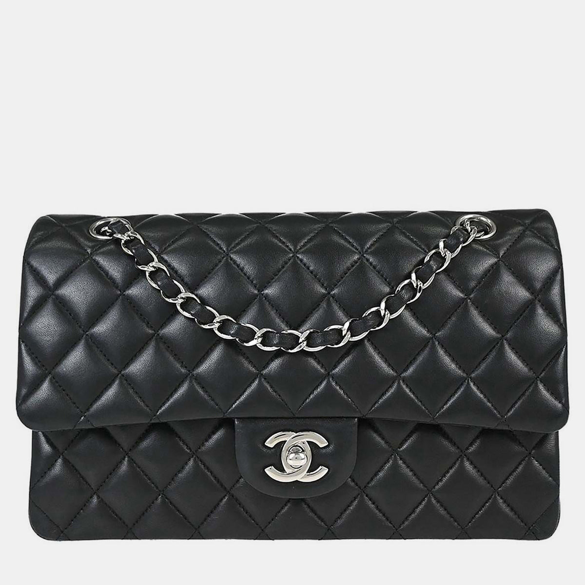 Chanel src:http://cdn.theluxurycloset.com/uploads/products/full/luxury-women-chanel-used-handbags-p1395866-013.jpg