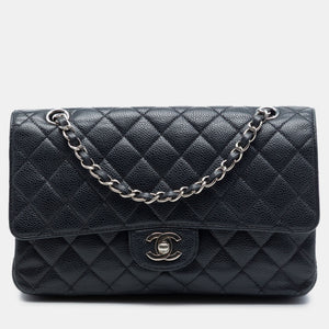 src:http://cdn.theluxurycloset.com/uploads/products/full/luxury-women-chanel-used-handbags-p1396700-005.jpg