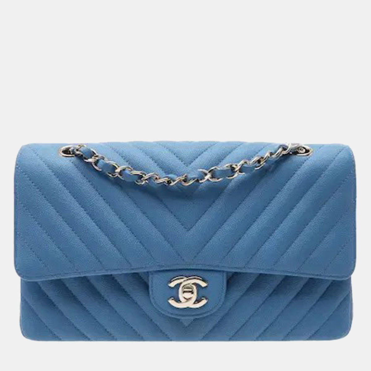 Chanel src:http://cdn.theluxurycloset.com/uploads/products/full/luxury-women-chanel-used-handbags-p1396843-004.jpg