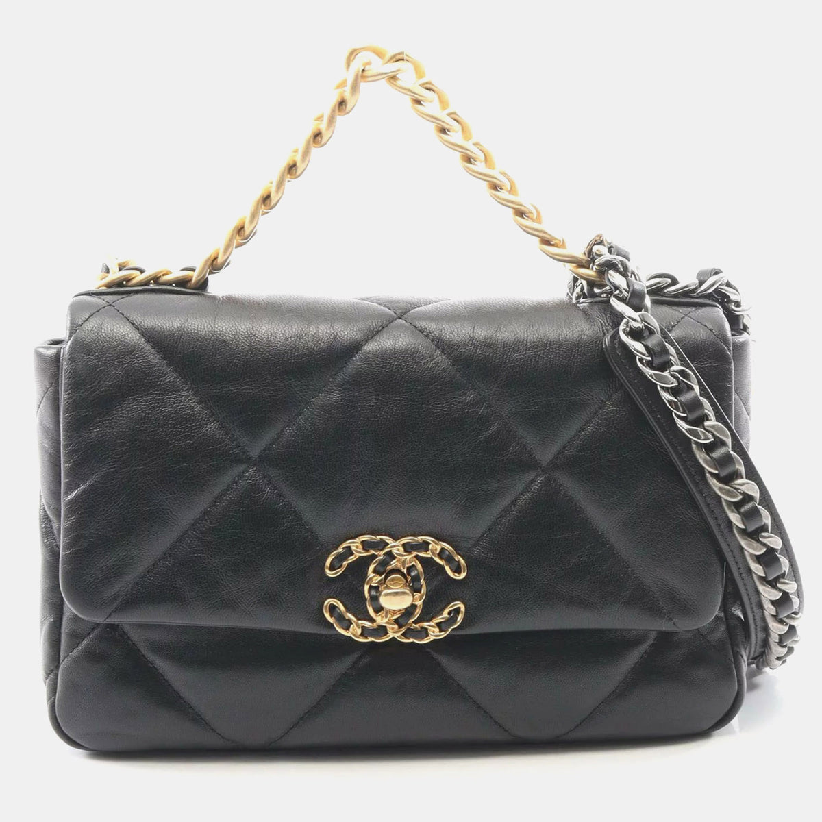 Chanel src:http://cdn.theluxurycloset.com/uploads/products/full/luxury-women-chanel-used-handbags-p1398813-002.jpg